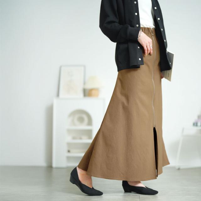 フロントジップアップフレアスカート