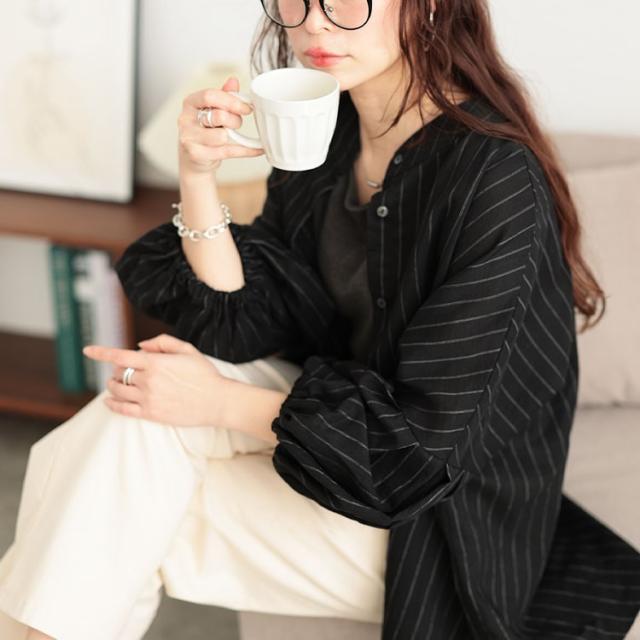 ピンストライプバルーンスリーブブラウス