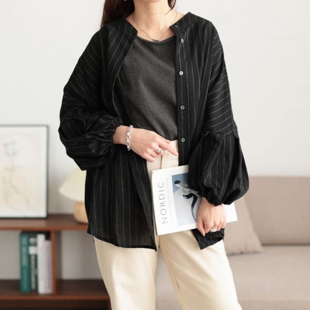 ピンストライプバルーンスリーブブラウス