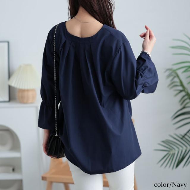 バックタックツイストブラウス