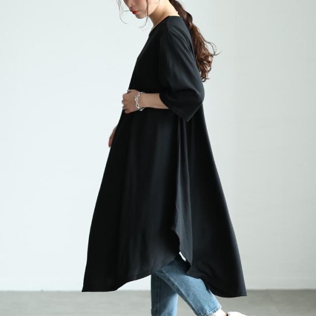 ラウンド裾フレアワンピース