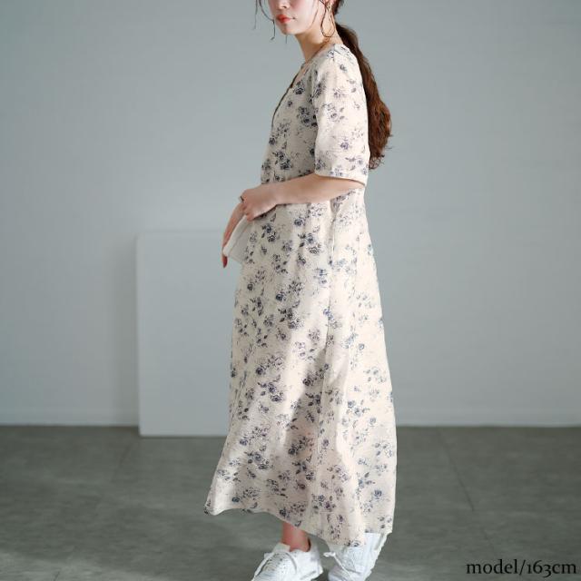 花柄シフォンジャガード深Vネックワンピース