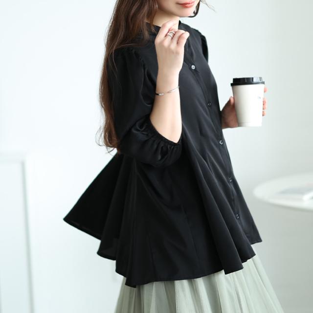 キーネックボリュームフレアブラウス