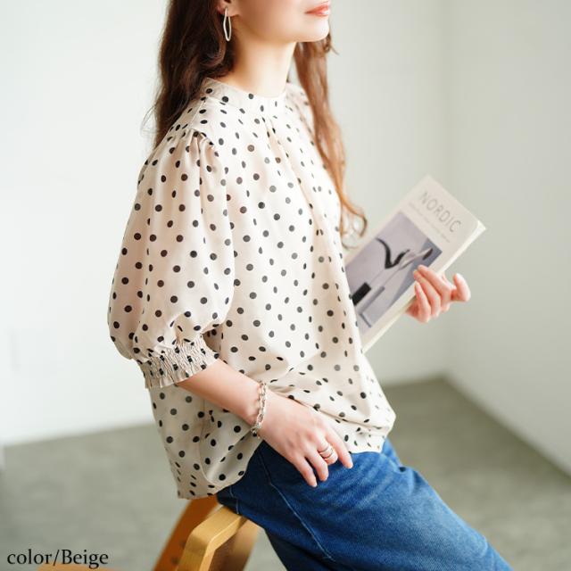 ドット柄バンドカラーパフスリーブブラウス