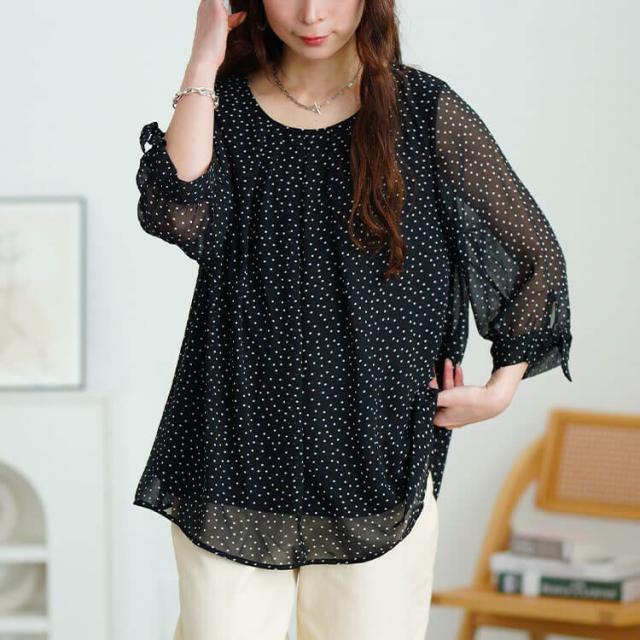 ドットシフォンタックブラウス