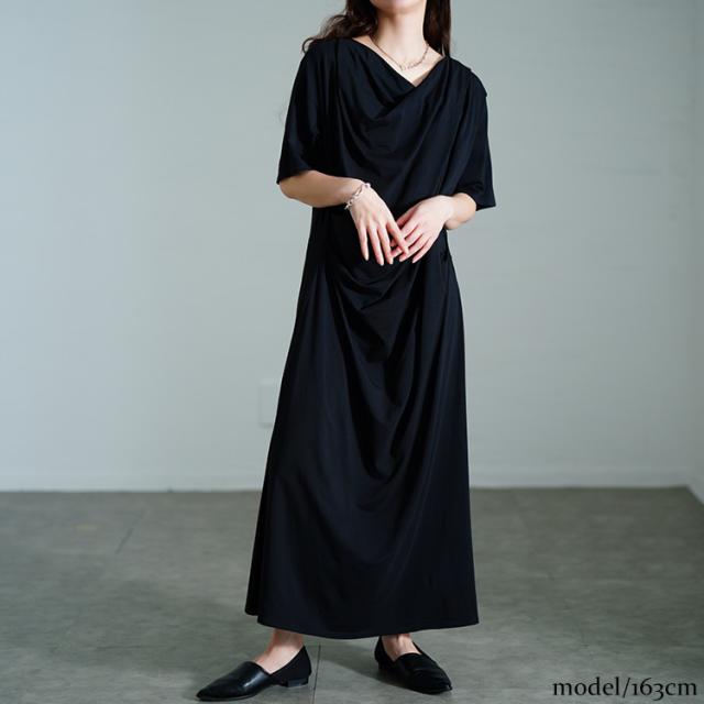 接触冷感ストレッチドレープワンピース