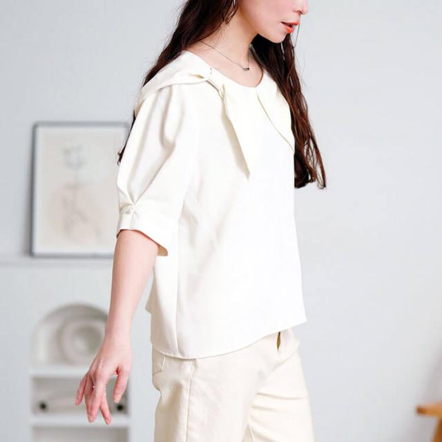 ビッグリボン襟ブラウス