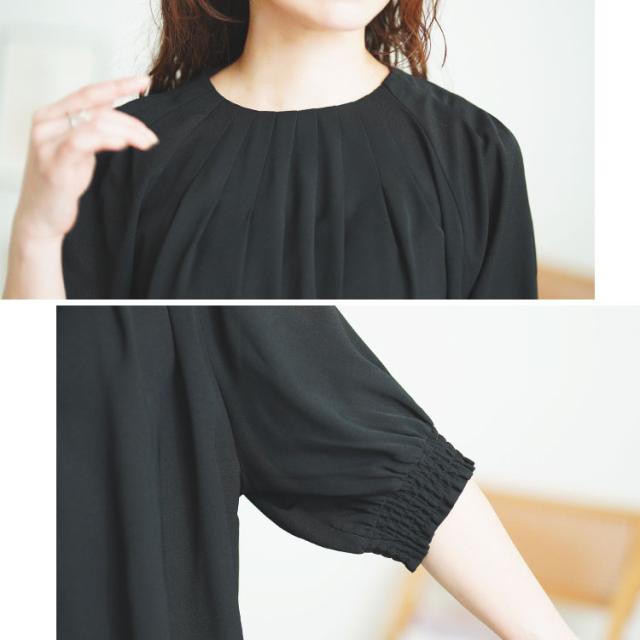 胸元タックパフスリーブブラウス