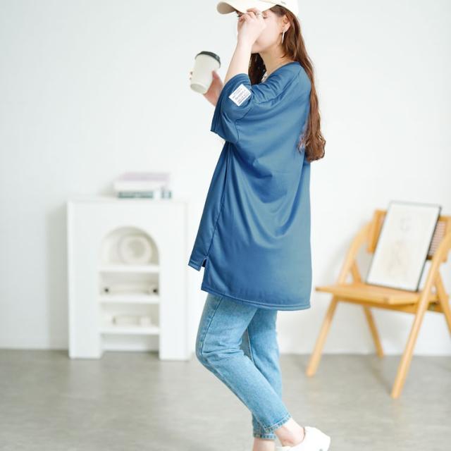 袖ワッペンVネックオーバーサイズTシャツ