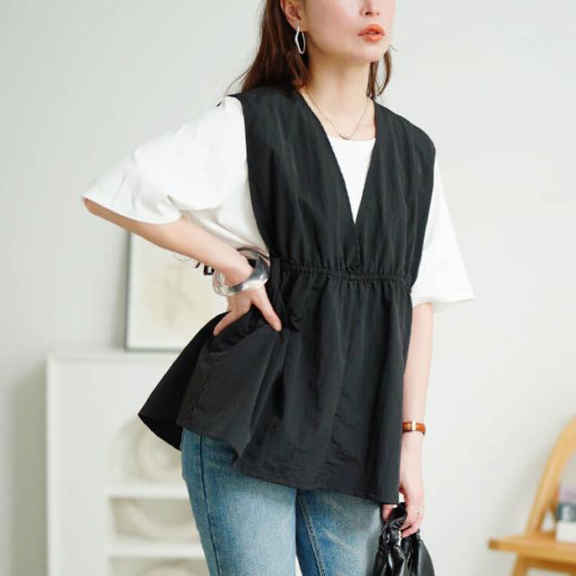 撥水ナイロンペプラムベスト