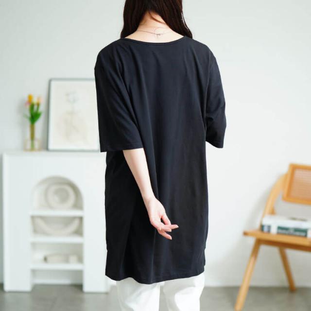 胸ロゴコットンチュニックTシャツ