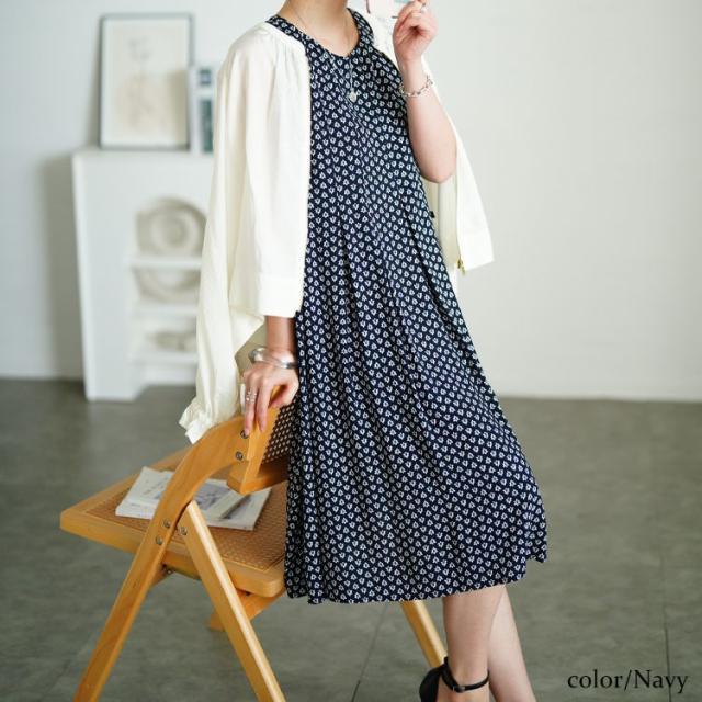 接触冷感花柄タックノースリーブワンピース