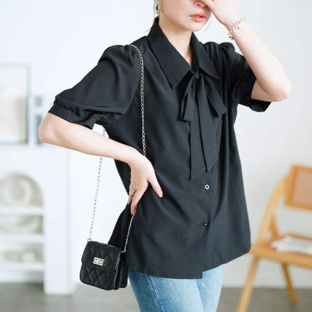 レギュラーカラーボウタイ半袖ブラウス