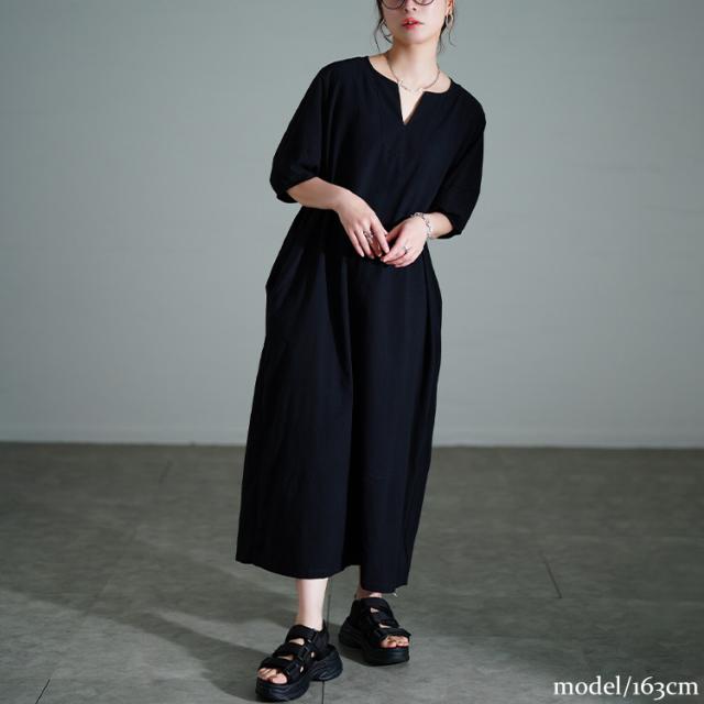 後ろピンタックコットンワンピース