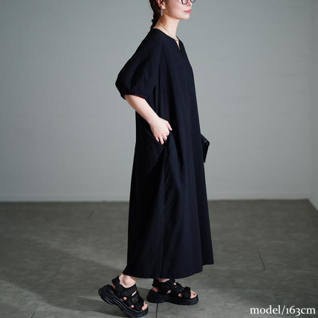 後ろピンタックコットンワンピース