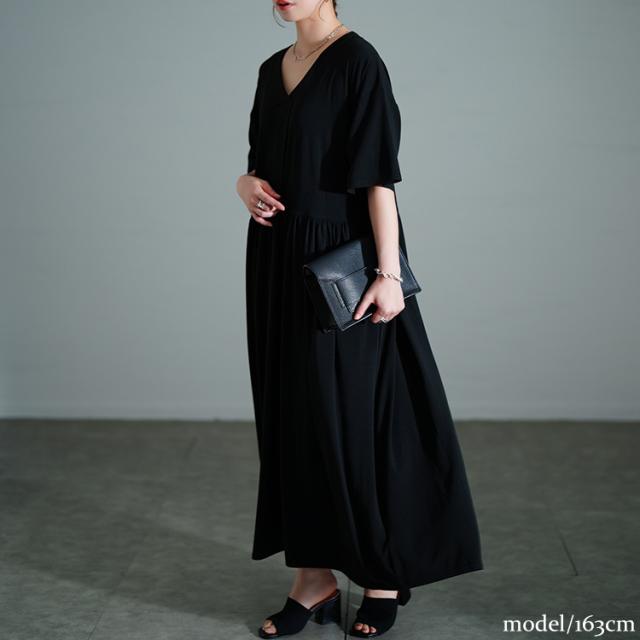 胸タックギャザー切り替えワイドワンピース