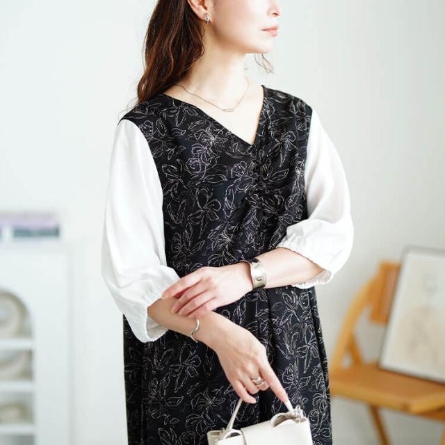 花柄胸元ギャザー重ね着風ワンピース