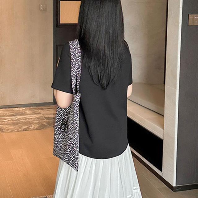 ウェーブ裾アシメTシャツ