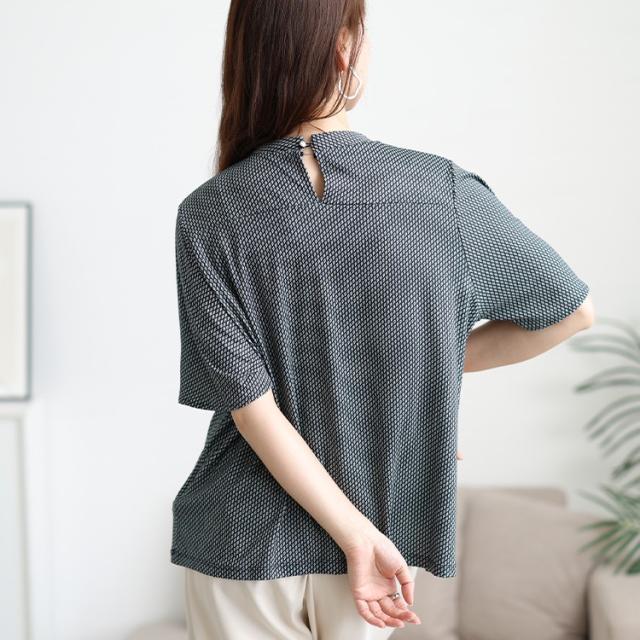 接触冷感ダイヤ柄ボウタイストレッチブラウス