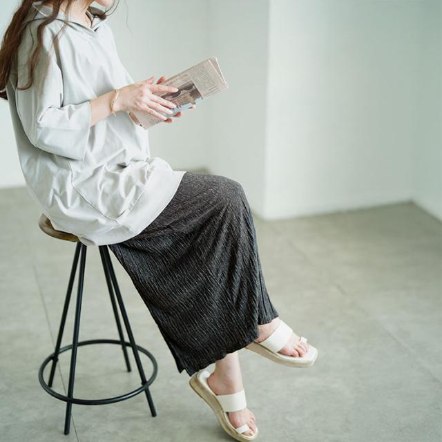 ウェーブランダムプリーツナロースカート