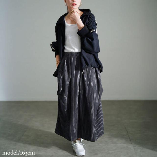 ストライプサイドタックスカート