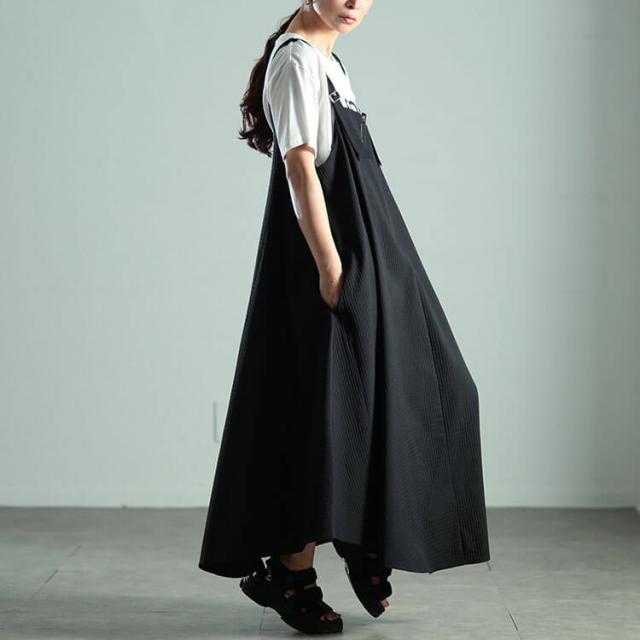 ラウンドヘムハーフジップジャンパースカート