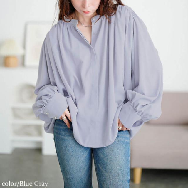 パールボタンバンドカラーギャザーブラウス