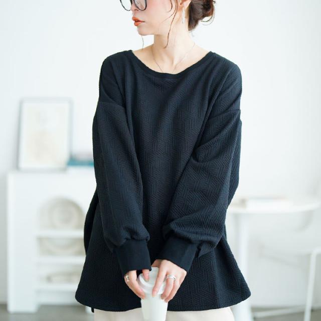 幾何学柄カットキルトボートネックチュニック