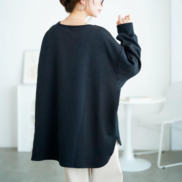 幾何学柄カットキルトボートネックチュニック