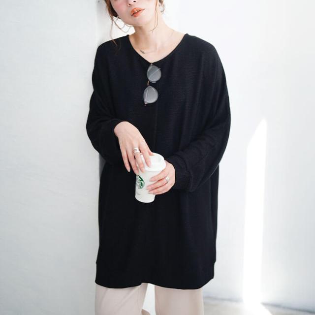 ラウンドネックラメリブニットチュニック