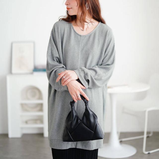 ラウンドネックラメリブニットチュニック