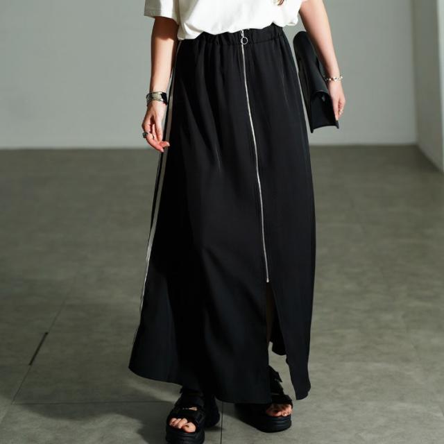 サイドラインZIPスリットフレアスカート