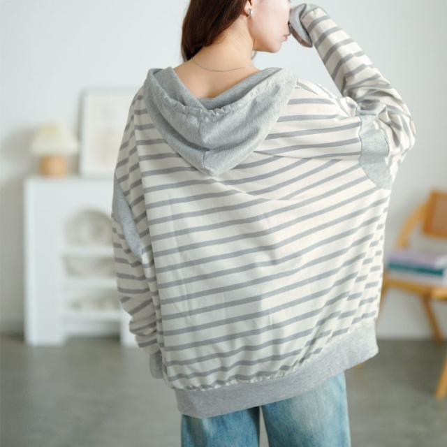 ボーダー柄Vネックスウェットパーカー