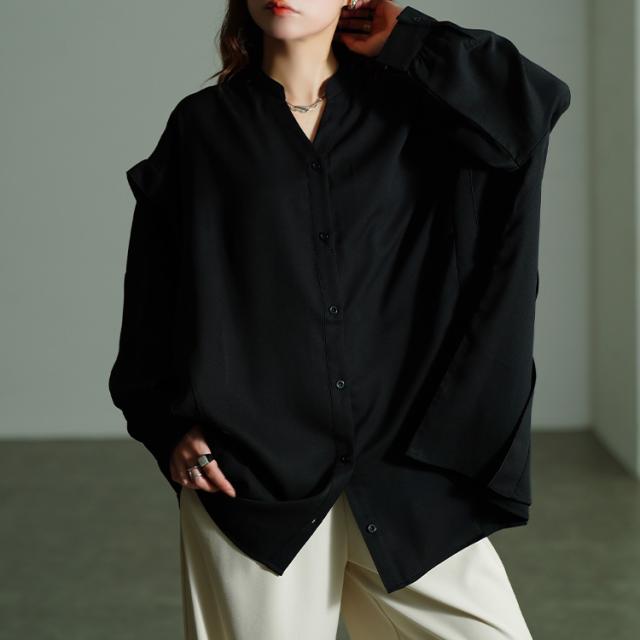 タックショルダースキッパーシャツ