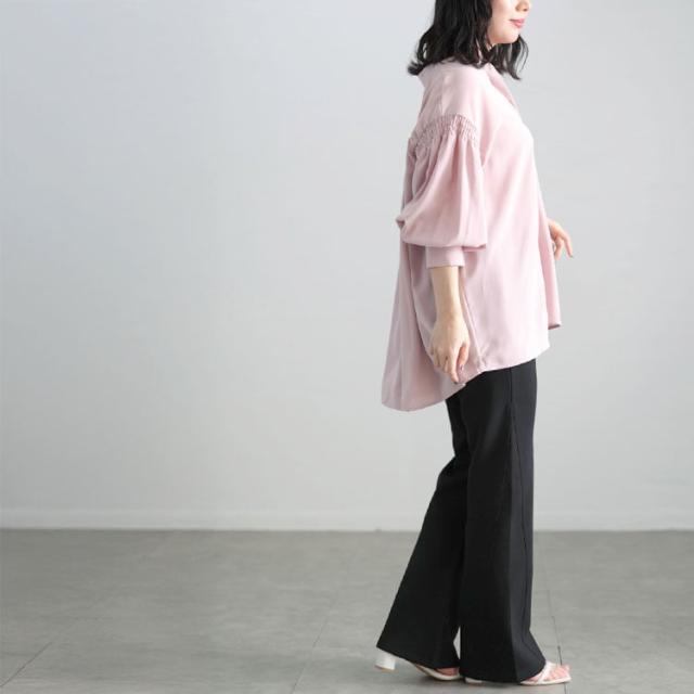 美脚見えストレッチセミフレアパンツ