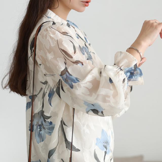 シアー花柄キャンディスリーブブラウス