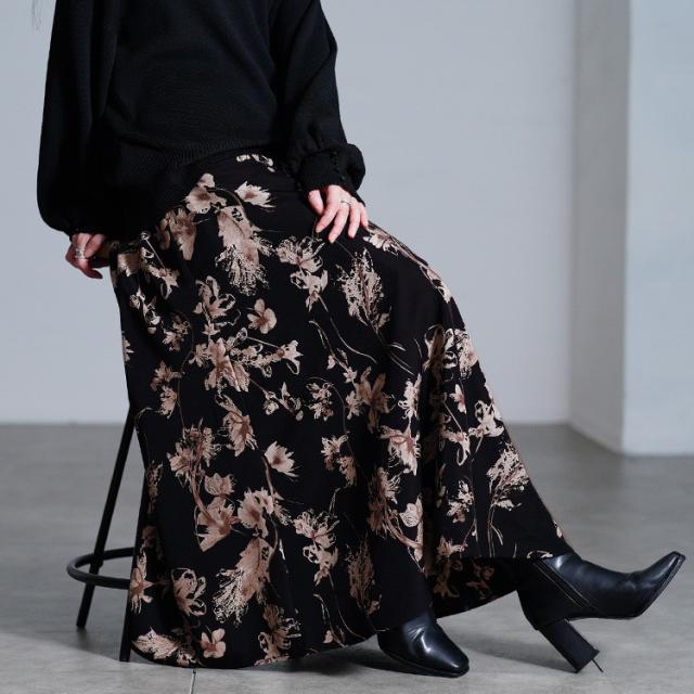 花柄マキシフレアスカート