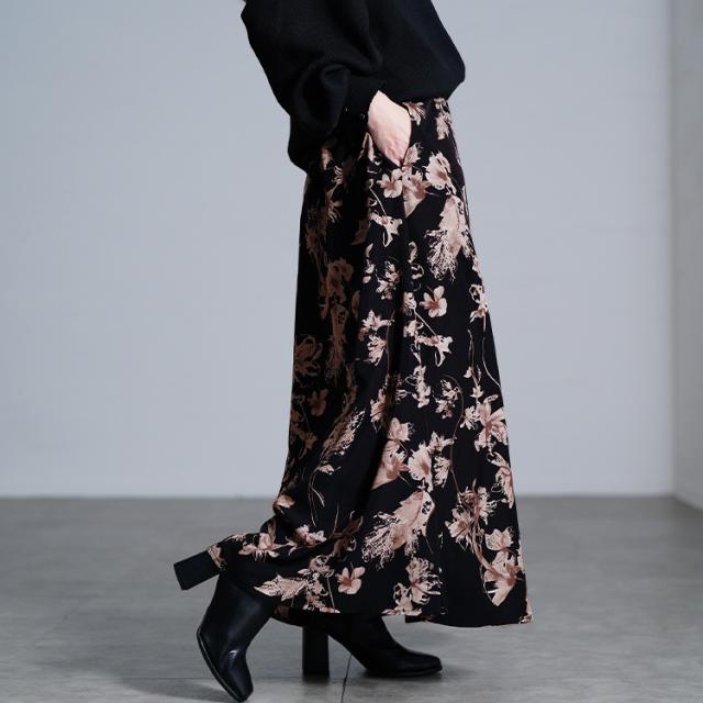 花柄マキシフレアスカート