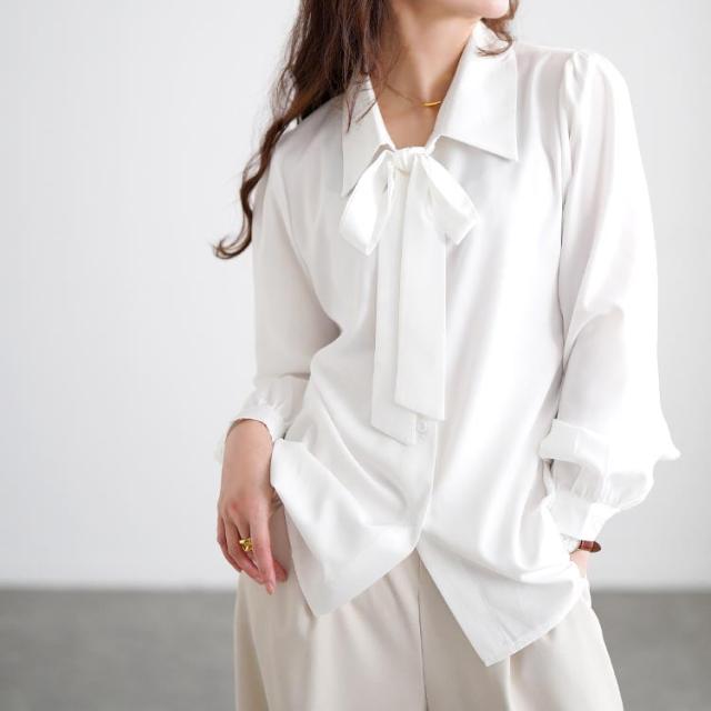 レギュラーカラーボウタイブラウス
