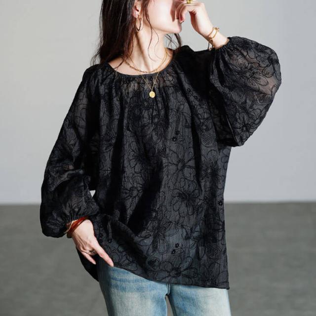 フロッキー花柄オーガンジーギャザーブラウス