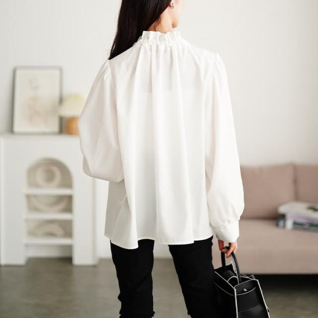 リボンタイフリルカラーブラウス