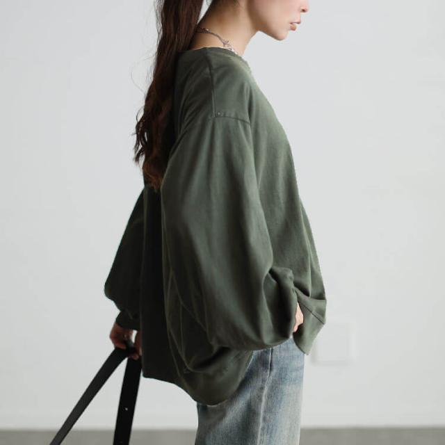 スラブオーバーサイズプルオーバー