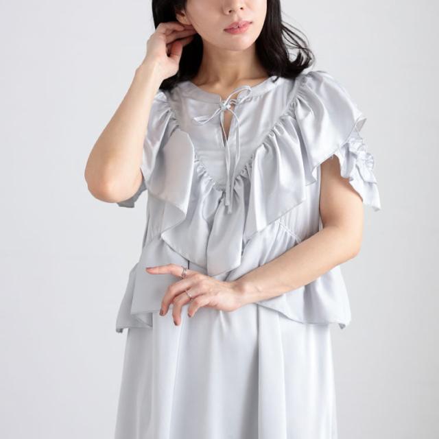 前後2wayサテンフリルワンピース