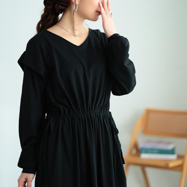 タックショルダーコットンワンピース