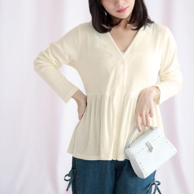 小花パンチングリブ切替ペプラムVネックカーディガン