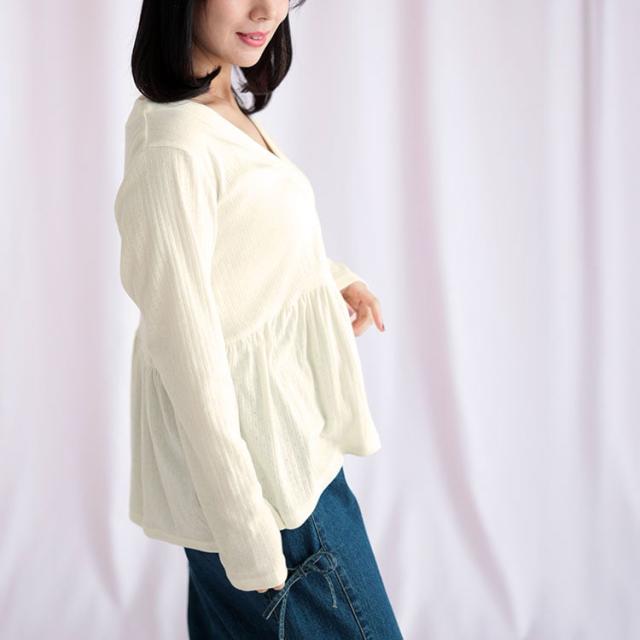 小花パンチングリブ切替ペプラムVネックカーディガン