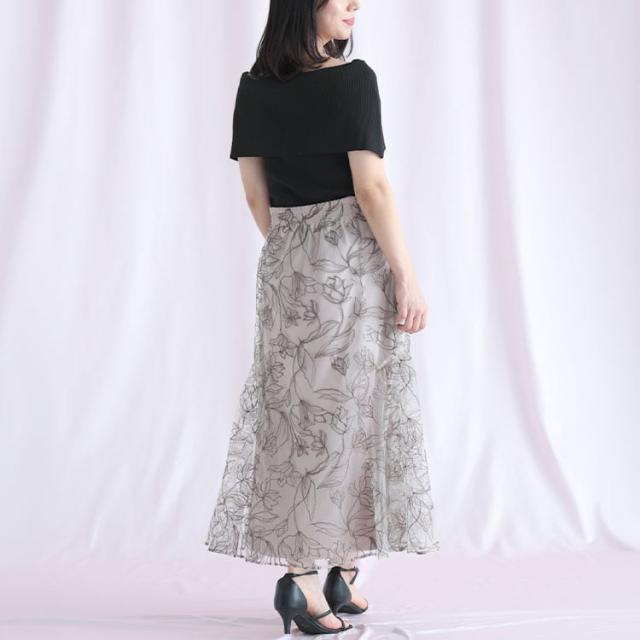 チュール刺繍フラワーフレアスカート