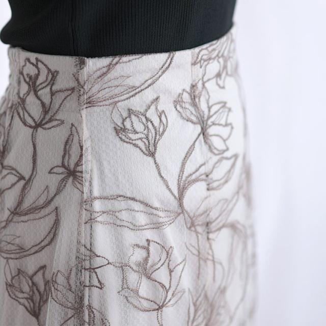 チュール刺繍フラワーフレアスカート