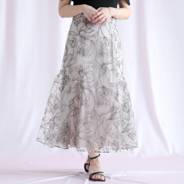 チュール刺繍フラワーフレアスカート