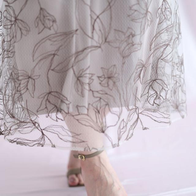 チュール刺繍フラワーフレアワンピース